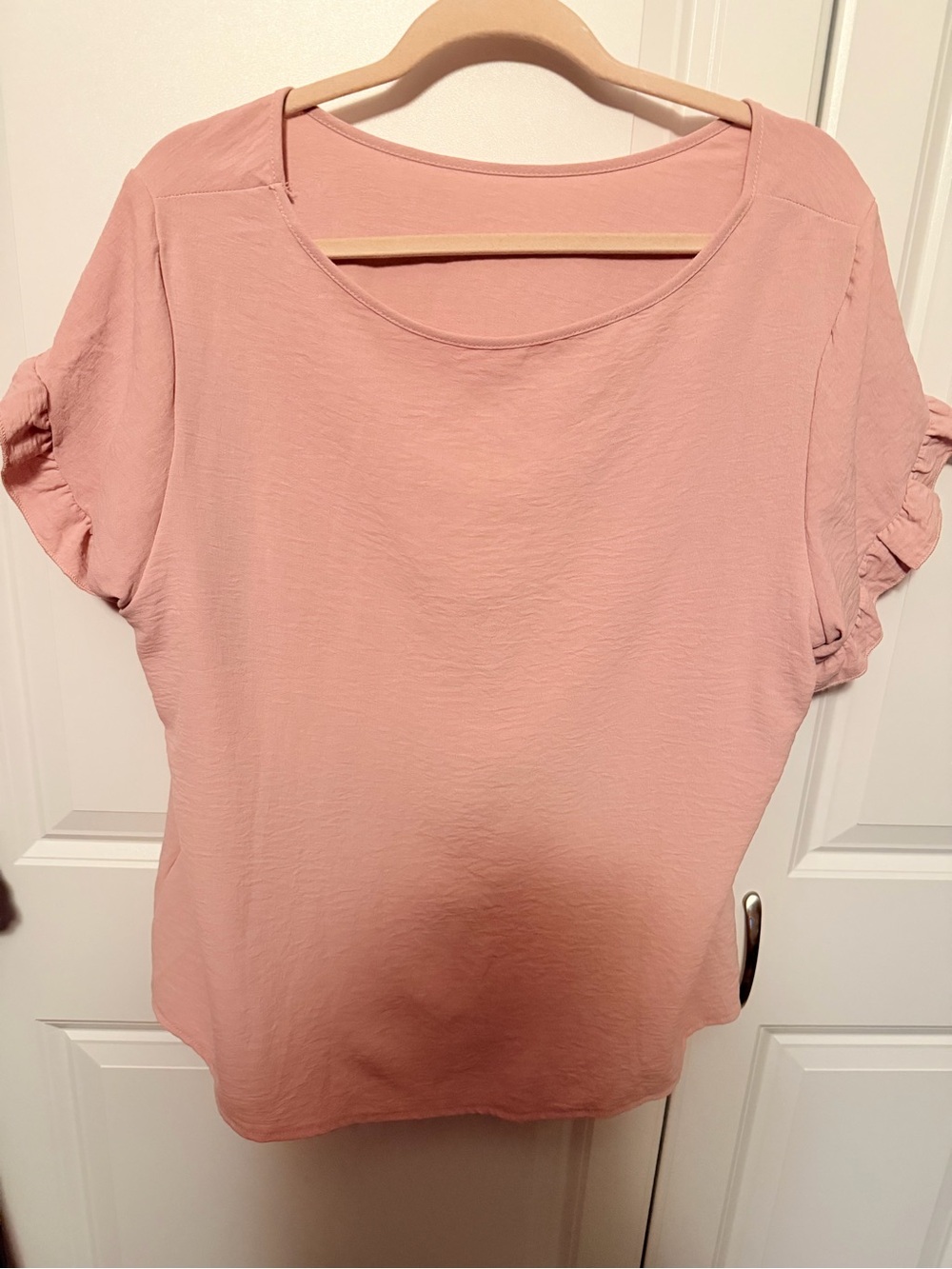 SHEIN Ruffle Sleeve Top in Pink Size 1XL Like New